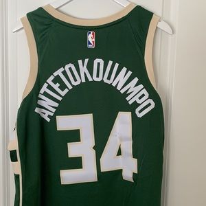 Giannis Antetokounmpo Milwaukee Bucks Nike Jersey